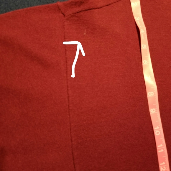 12 Thompson Women's V-Neck Sweater In Vibrant Cherry Pie Color - Picture 8 of 9